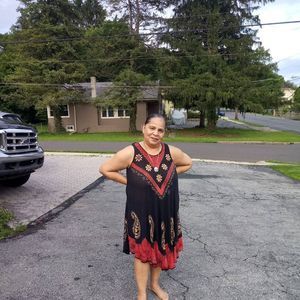 Meet your Posher, Reyes